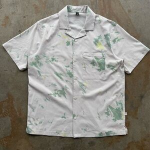 Lululemon Men’s Airing Easy Camp Collar Button-Up Shirt - White/Green